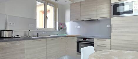Fridge, microwave, oven, dishwasher