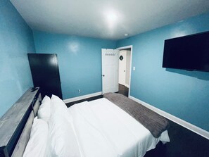 3 bedrooms, WiFi, bed sheets