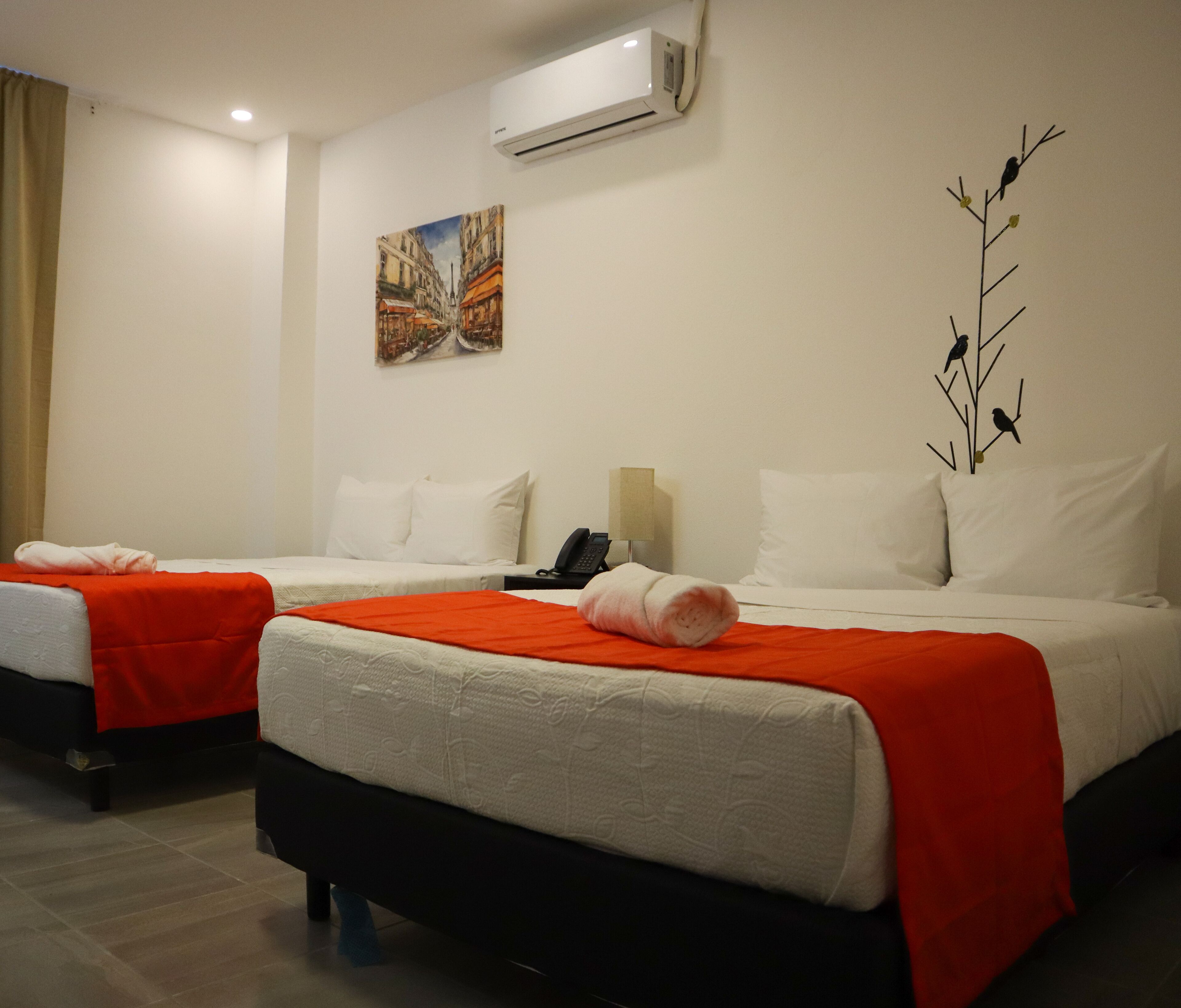 舒適雙人房 | 書桌、免費無線上網