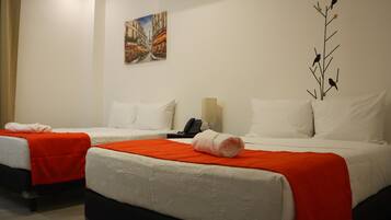 Habitación doble Confort | Escritorio y wifi gratis