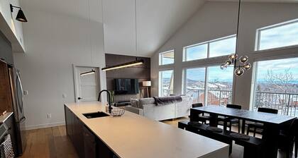 Ski-in Penthouse Condo at the base of Mont-Ste-Anne