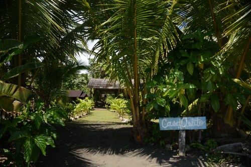 Beautiful cabin in the beachfront, perfect to explore jungle and sea. Full relax