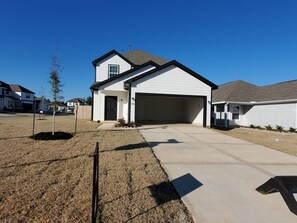 Exterior - Stunning 5-Bedroom New Construction Home in a Vibrant, Sun-Filled Community! (Shenandoah)