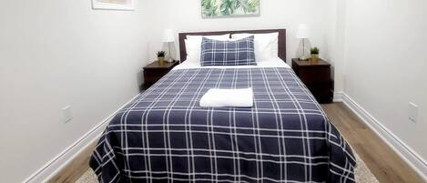 1 chambre, bureau, fer et planche à repasser, Wi-Fi gratuit