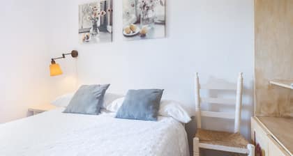 Casa Rural La Encina – Mountain Views and Private Terrace