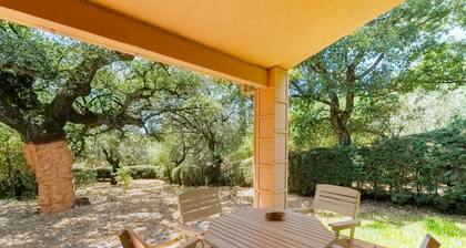 Rural House El Chopo with Mountain Views, Terrace, Shared Pool, and Parking