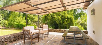Country House 'Collado' with Mountain View, Wi-Fi and Air Conditioning