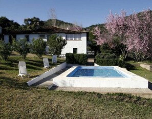 Pool - Collado Country House with Mountain Views, Wi-Fi, and Air Conditioning (Alajar)