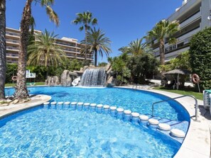 Pool - Global Jardines Family 206 8760 (Salou)