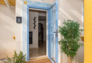 Exterior detail - Holiday Home 'Tranquil Retreat' with Mountain View, Wi-Fi and Air Conditioning (Gea y Truyols)