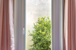 Interior - Apartment 'La Casa Di Nunù E Iole' with Balcony and Air Conditioning (Quartu Sant'Elena)