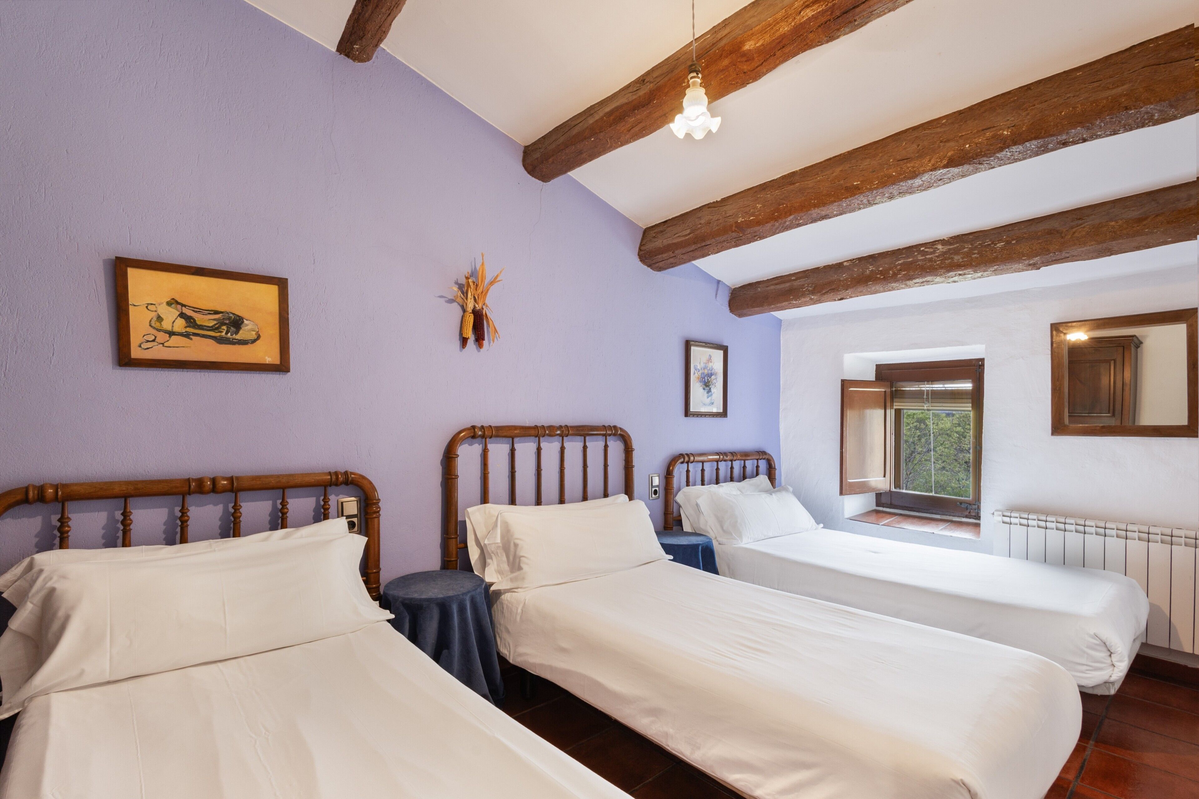 8 bedrooms, iron/ironing board, free WiFi, bed sheets