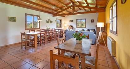 Country House 'El Molí De Canellas' with Mountain View, Private Pool and Wi-Fi