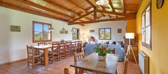 Country House 'El Molí De Canellas' with Mountain View, Private Pool and Wi-Fi