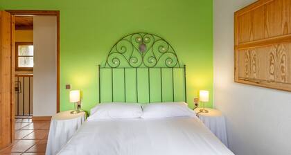 Country House 'El Molí De Canellas' with Mountain View, Private Pool and Wi-Fi