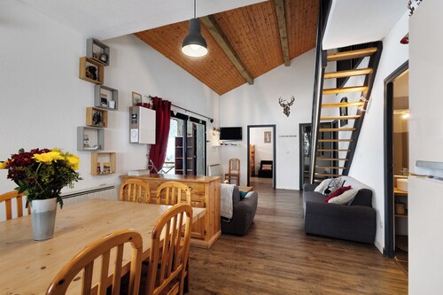 Apartment 'Roussillon' with Mountain View, Private Terrace and Wi-Fi