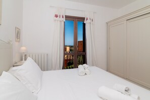 1 habitación y ropa de cama 