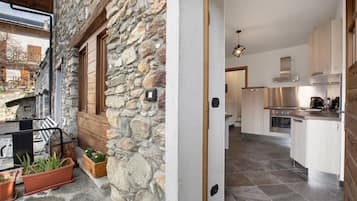 Frigorifero, forno, piano cottura, lavastoviglie