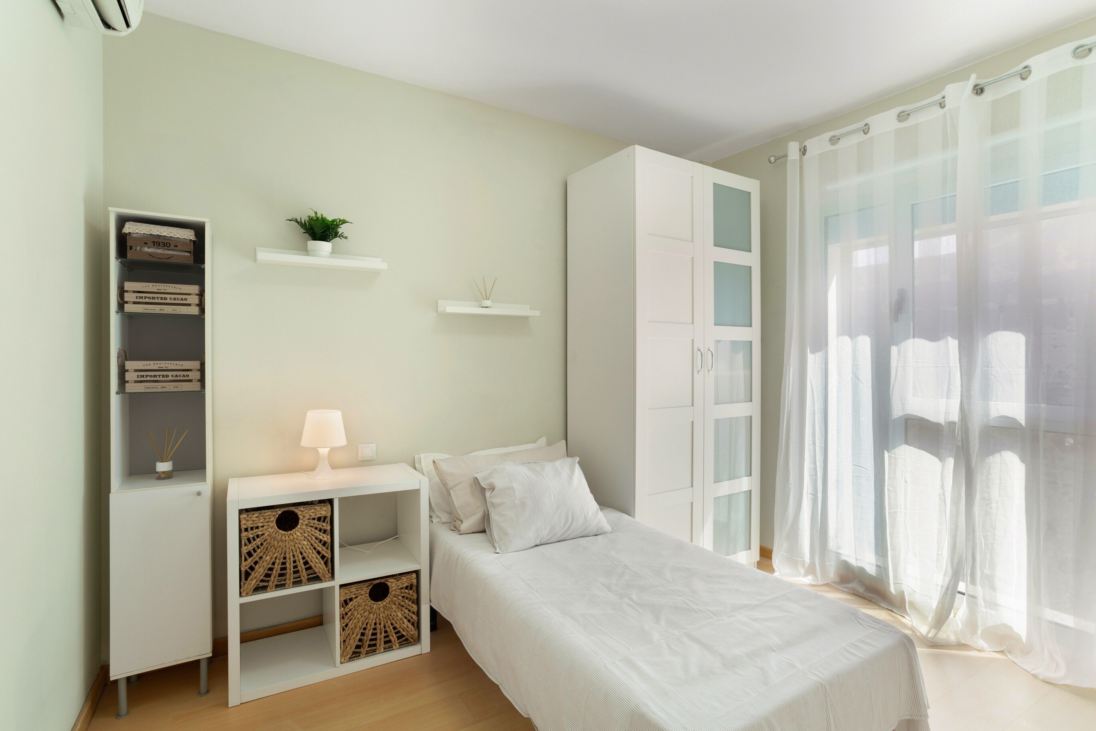 3 habitaciones, tabla de planchar con plancha y wifi gratis 