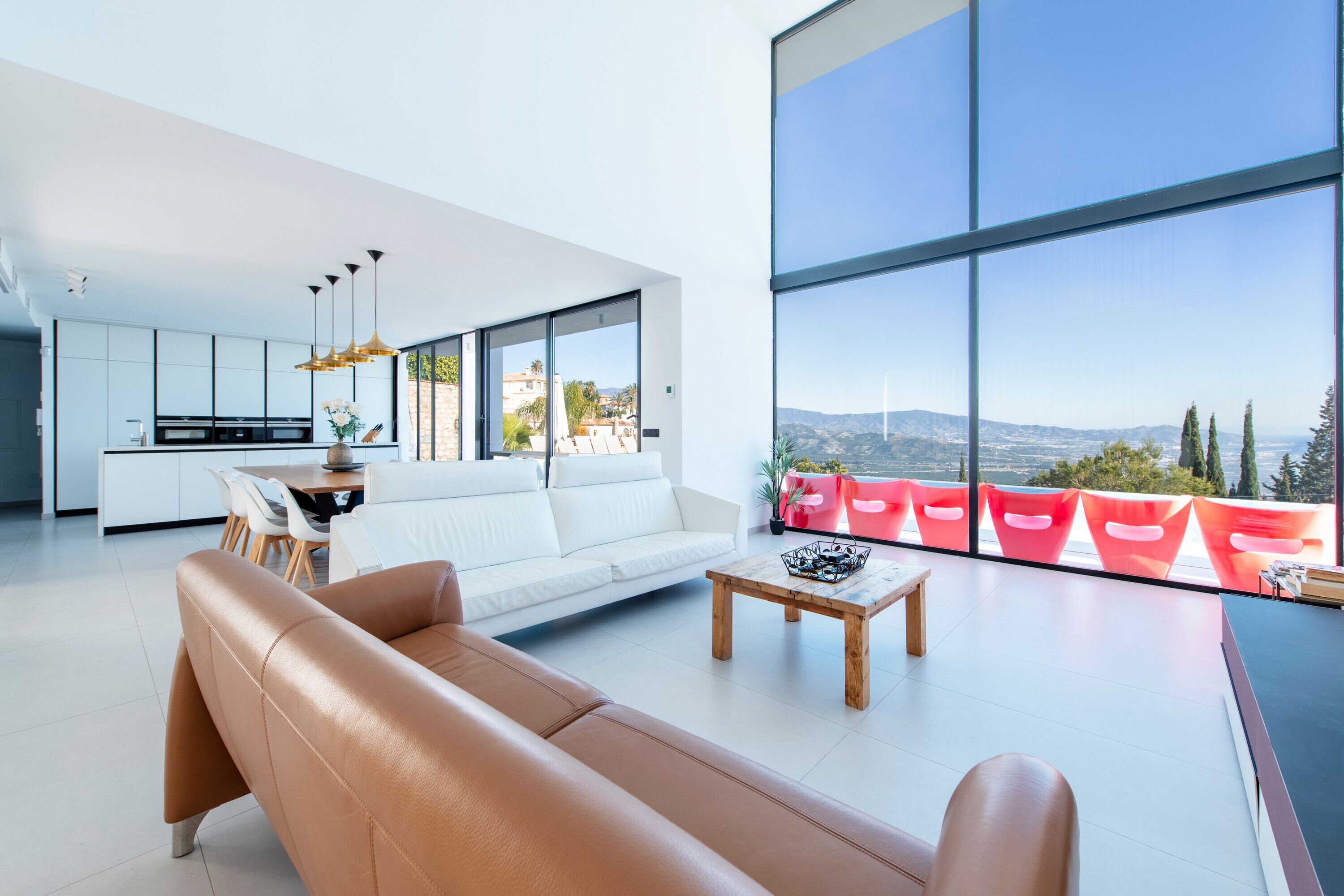 Télévision, jeux vidéo, lecteur de DVD, table de tennis de table