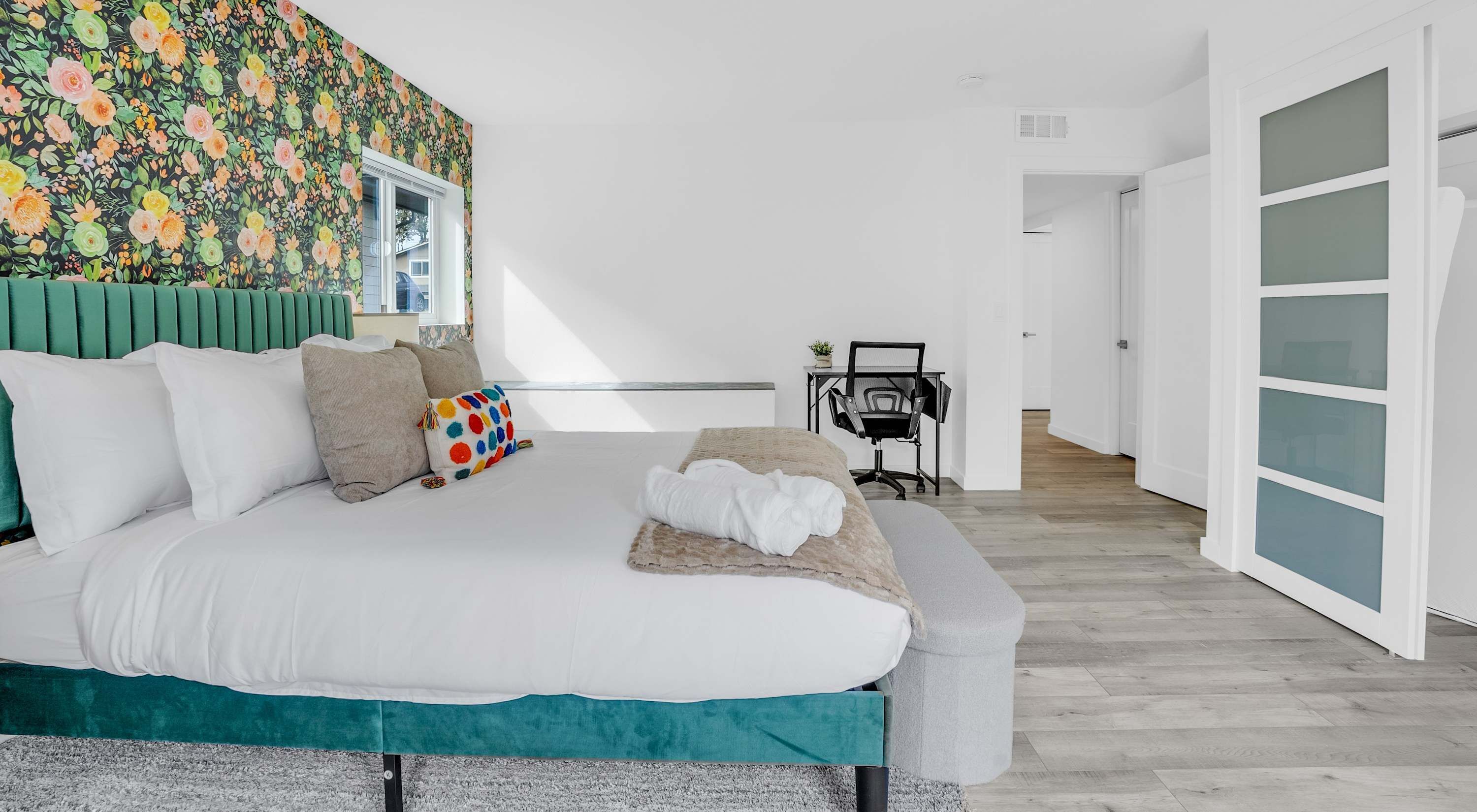 4 chambres, fer et planche à repasser, lit parapluie, Wi-Fi