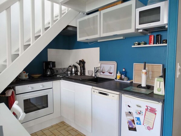 Fridge, microwave, oven, dishwasher - Pirogue Saint Gilles Croix de Vie (SAINT GILLES CROIX DE VIE)