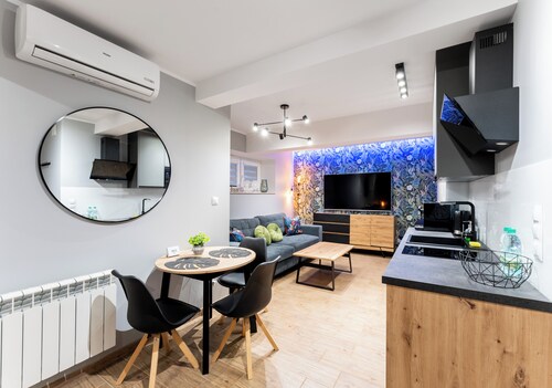 Underground Legends Apartment