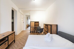 Iron/ironing board, WiFi, bed sheets - Spodek Modern Space Studio (Katowice)