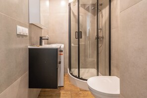 Shower, free toiletries, hair dryer, towels - Spodek Modern Space Studio (Katowice)