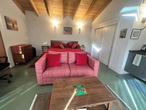 Interior - At the Merriewood Retreat you are in a private, serene,
garden setting. (Oakland)