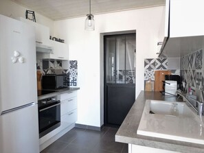 Fridge, microwave, oven, dishwasher - Galet Saint Gilles Croix de Vie (SAINT GILLES CROIX DE VIE)