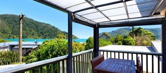 Okiwi Bay Bach with Bay Views