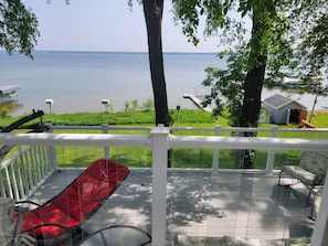 Property grounds - Cozy 3-bedroom cabin in wonderful Perham with WiFi, AC and great fishing! (Perham)