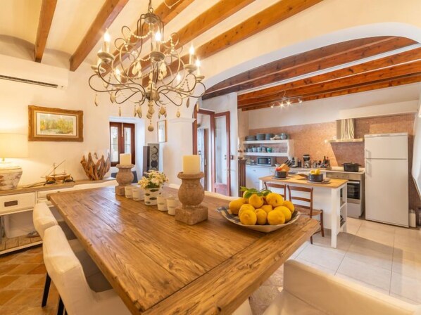 Casa, 3 habitaciones | Cocina privada