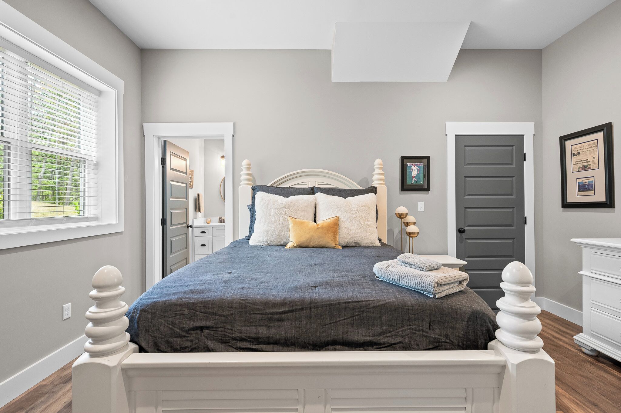 2 bedrooms, desk, iron/ironing board, free WiFi