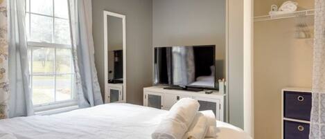 3 bedrooms, WiFi, bed sheets