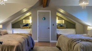 2 quartos, ferros/tábuas de passar roupa, Wi-Fi, roupa de cama