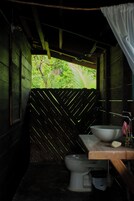 Cabin, Patio, Partial Ocean View | Bathroom | Shower, towels, soap, shampoo