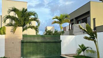 Villa | Basseng | Utendørsbasseng