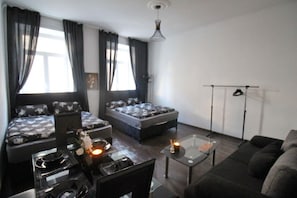 1 bedroom, WiFi, bed sheets
