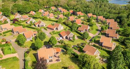 Nice home in Hoge Hexel with WiFi