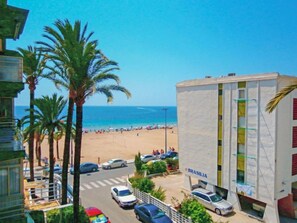 House, 3 Bedrooms | Beach | On the beach