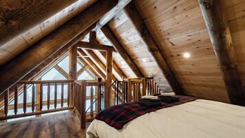 9 bedrooms, WiFi, bed sheets