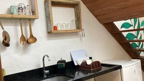 冰箱、炉灶、厨具/餐具