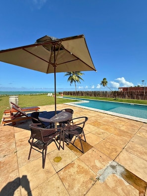 Villa | Outdoor dining