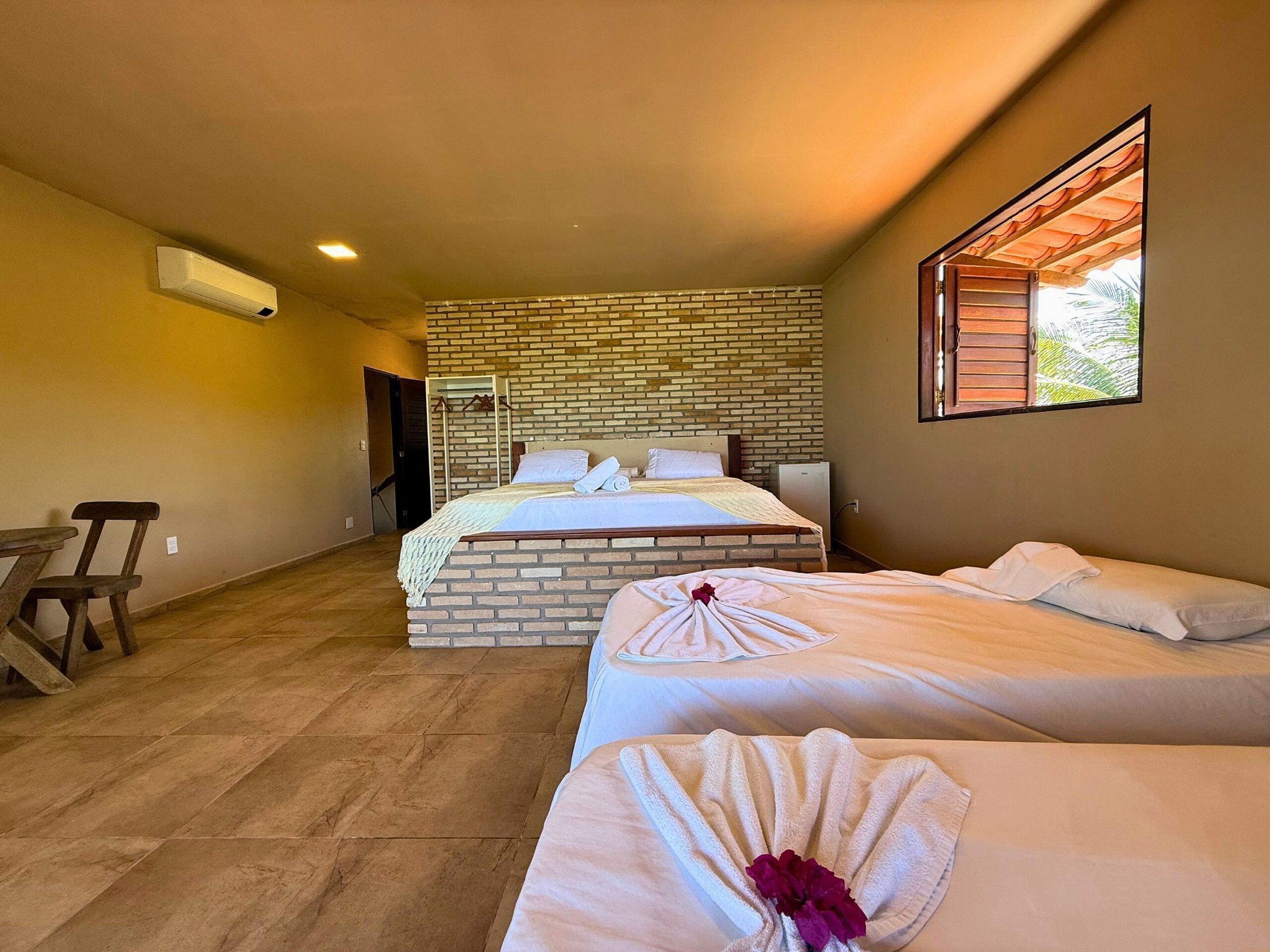 Villa | Memory-foam beds, desk, cots/infant beds, free WiFi