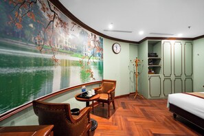 In-room safe, desk, free WiFi - 12A&B Dien Bien Phu Hanoi Hotel (Hanoi)