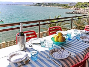 Outdoor dining - Global Cala D'or - By Global Rental Holidays 8205 (Salou)