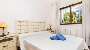 House, 4 Bedrooms, Terrace | 4 bedrooms - Global Maresto 1 - By Global Rental Holidays 5258 (Salou)