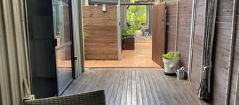 Cosy Studio in Rustic peaceful and central Gold Coast